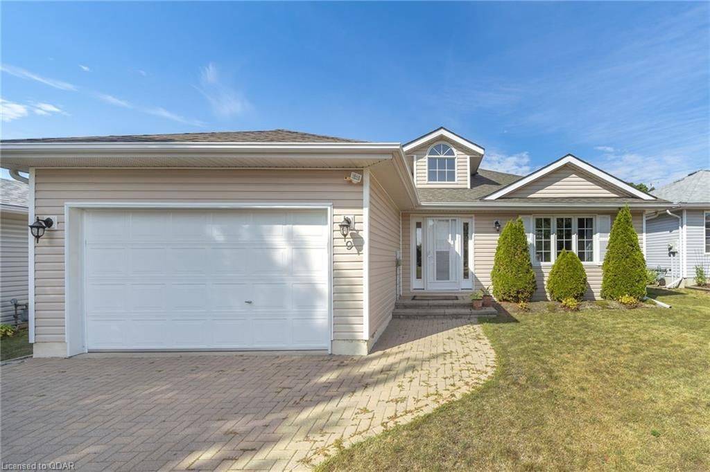 Prince Edward County, ON K0K 3L0,9 MAPLEHURST CRES