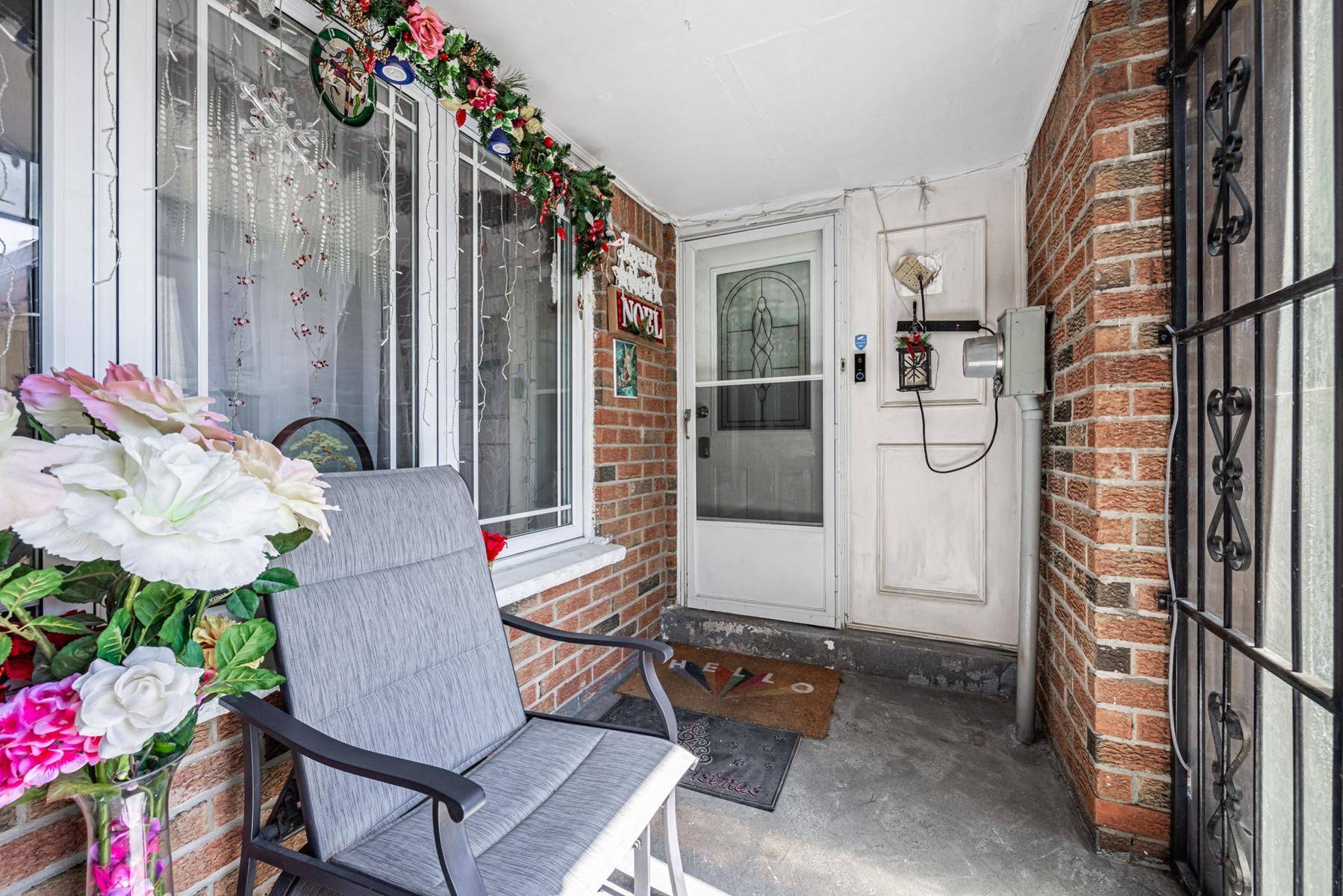 Toronto E11, ON M1B 2A9,38 Pilkey CRES