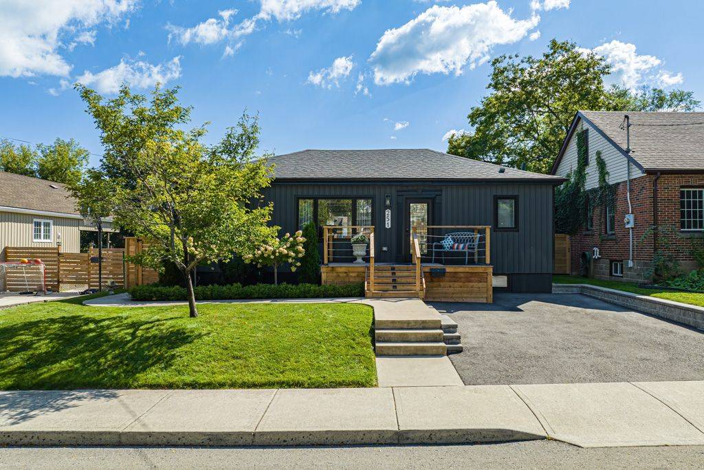 Hamilton, ON L8K 4M5,251 Cloverdale AVE