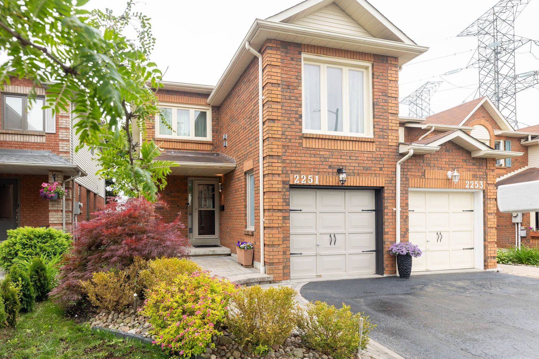 Durham, ON L1X 2R7,2251 Wildwood CRES