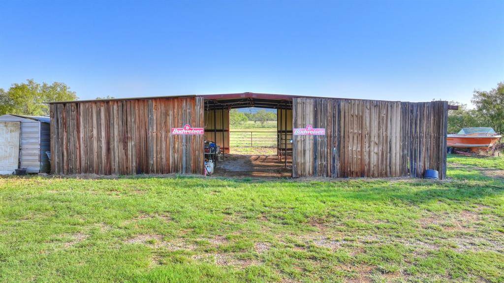 Palo Pinto, TX 76484,206 Craddock Road