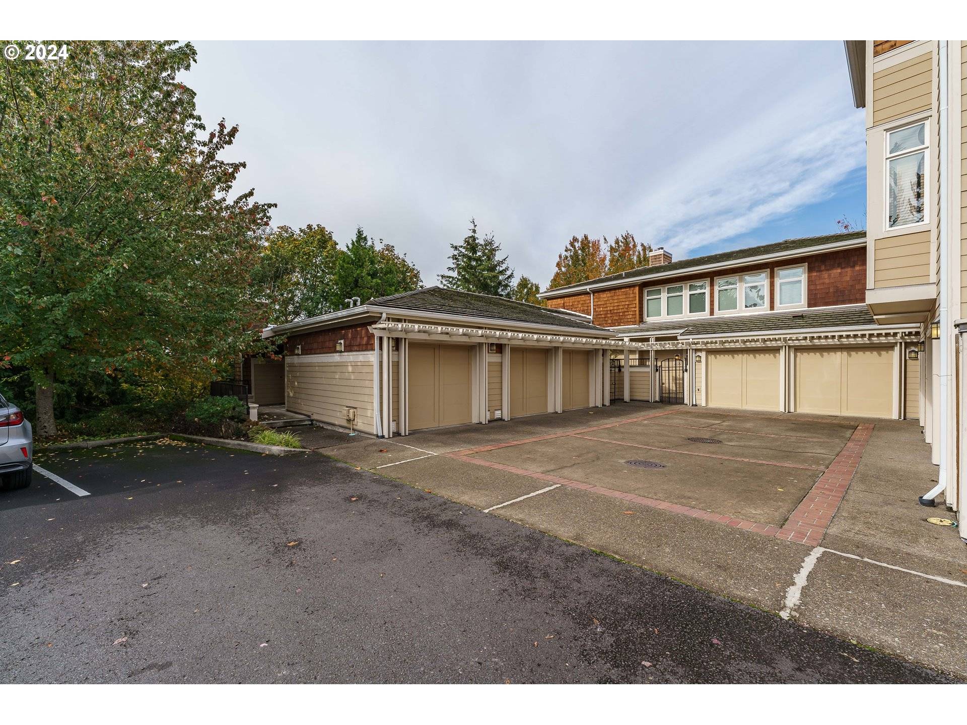 Portland, OR 97229,2915 NW MONTARA CT