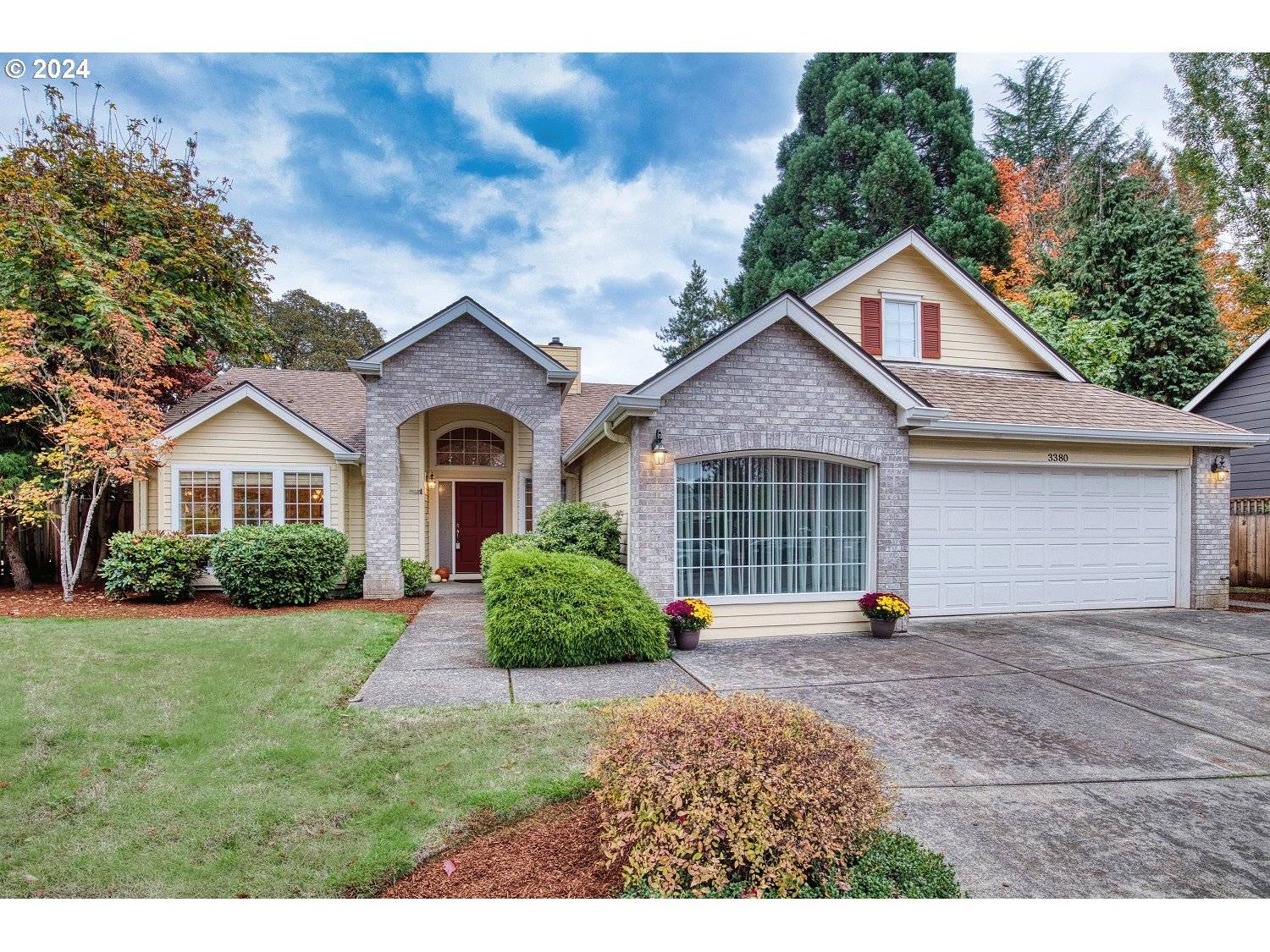 Hillsboro, OR 97124,3380 NE SUNBURST AVE