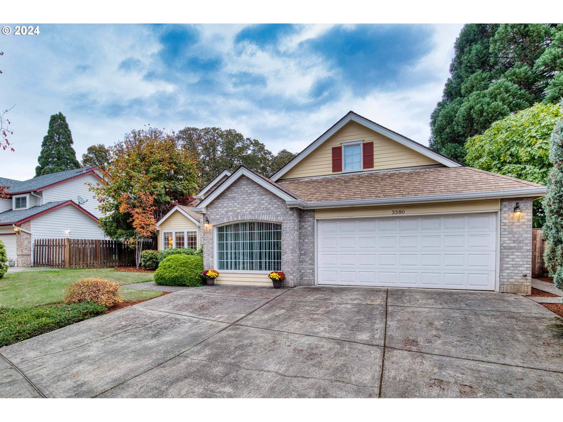 Hillsboro, OR 97124,3380 NE SUNBURST AVE