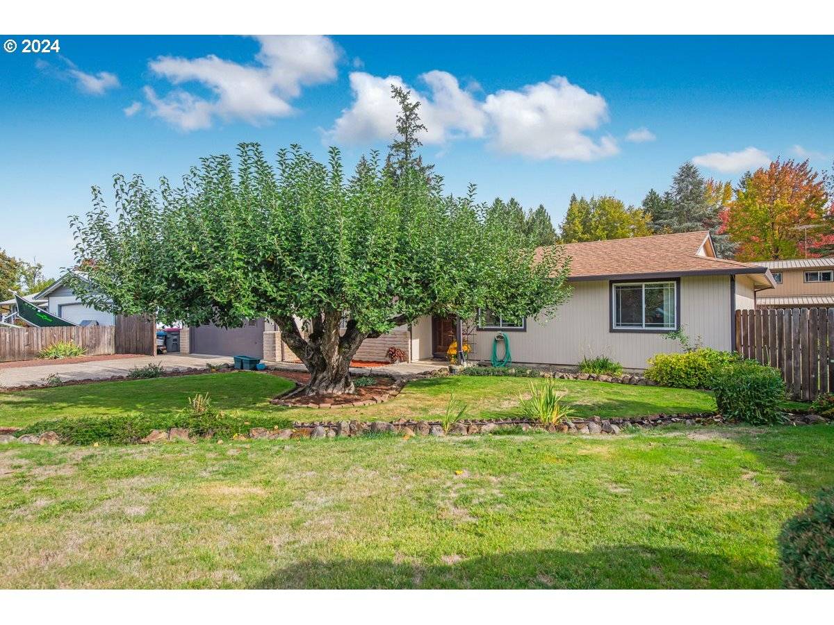 Mc Minnville, OR 97128,610 NW 3RD CT