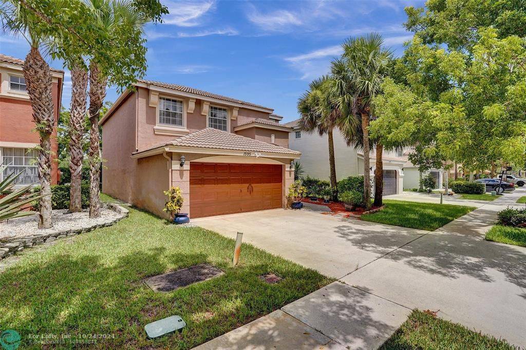 Royal Palm Beach, FL 33411,1595 Briar Oak Dr