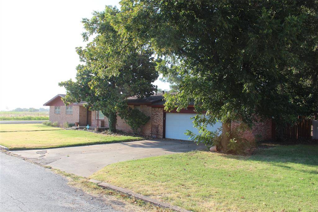 Munday, TX 76371,110 M Street