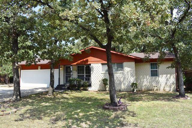 Fort Worth, TX 76112,7129 Robinhood Lane