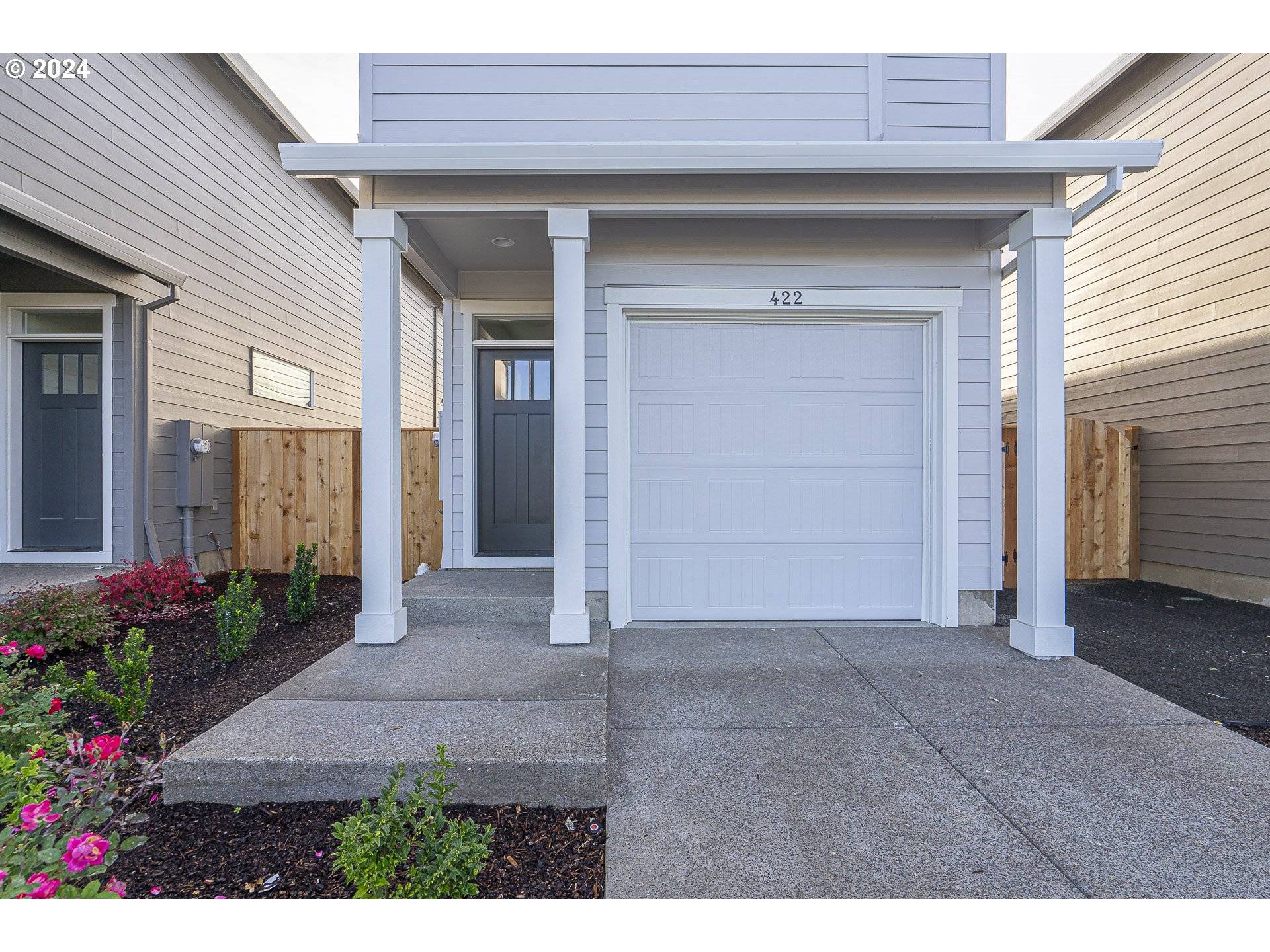 Newberg, OR 97132,422 E London WAY