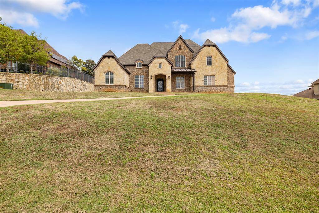 Southlake, TX 76092,300 King Ranch Road