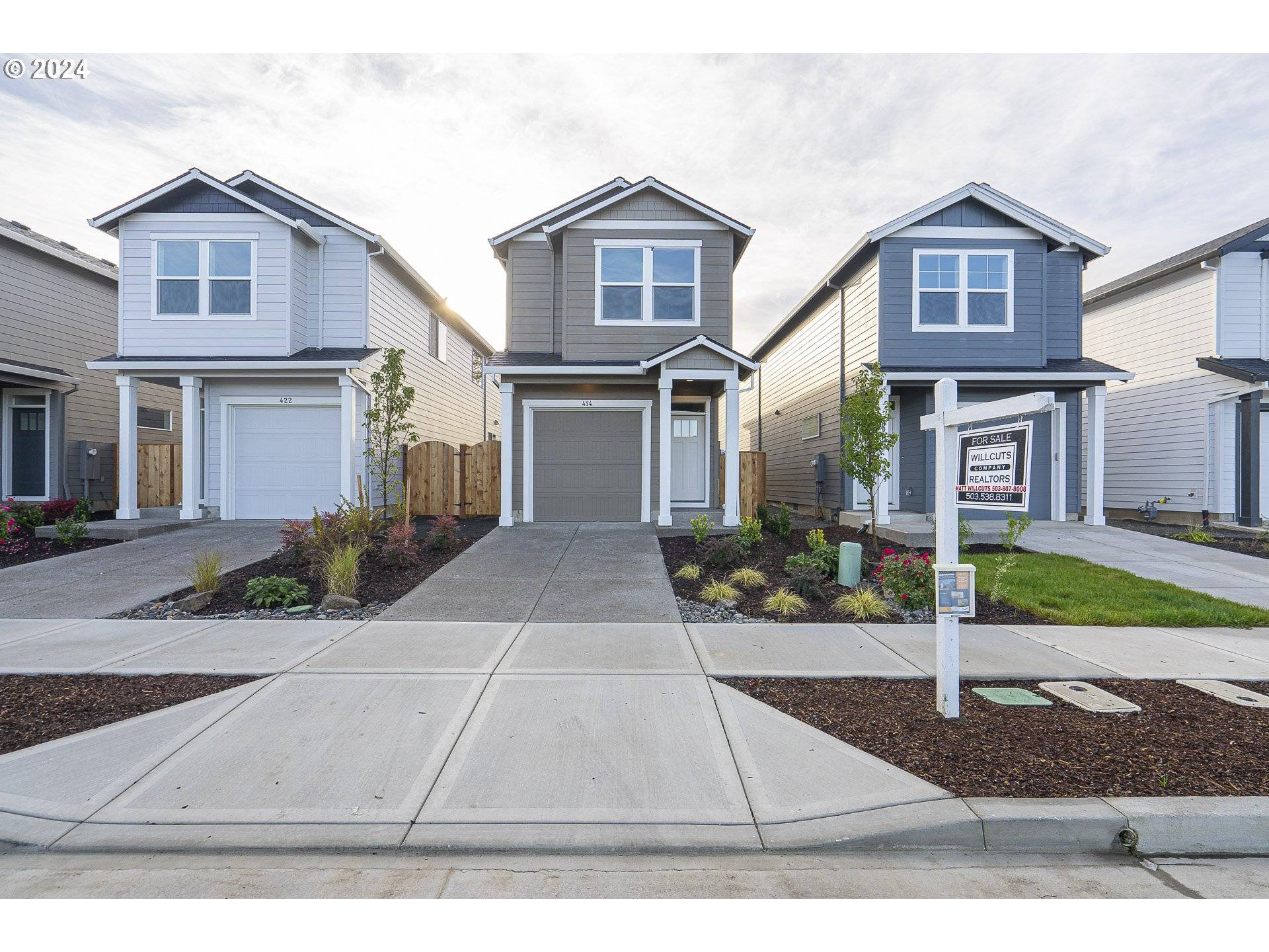 Newberg, OR 97132,414 E London WAY