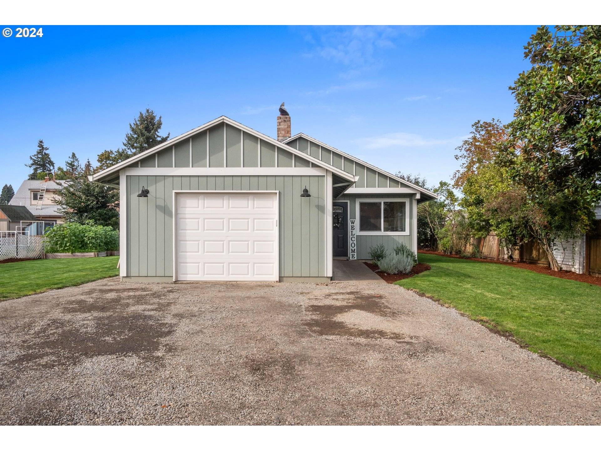 Molalla, OR 97038,408 ECKERD AVE