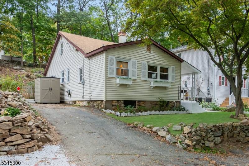 Hopatcong Boro, NJ 07843,8 Madison Trl