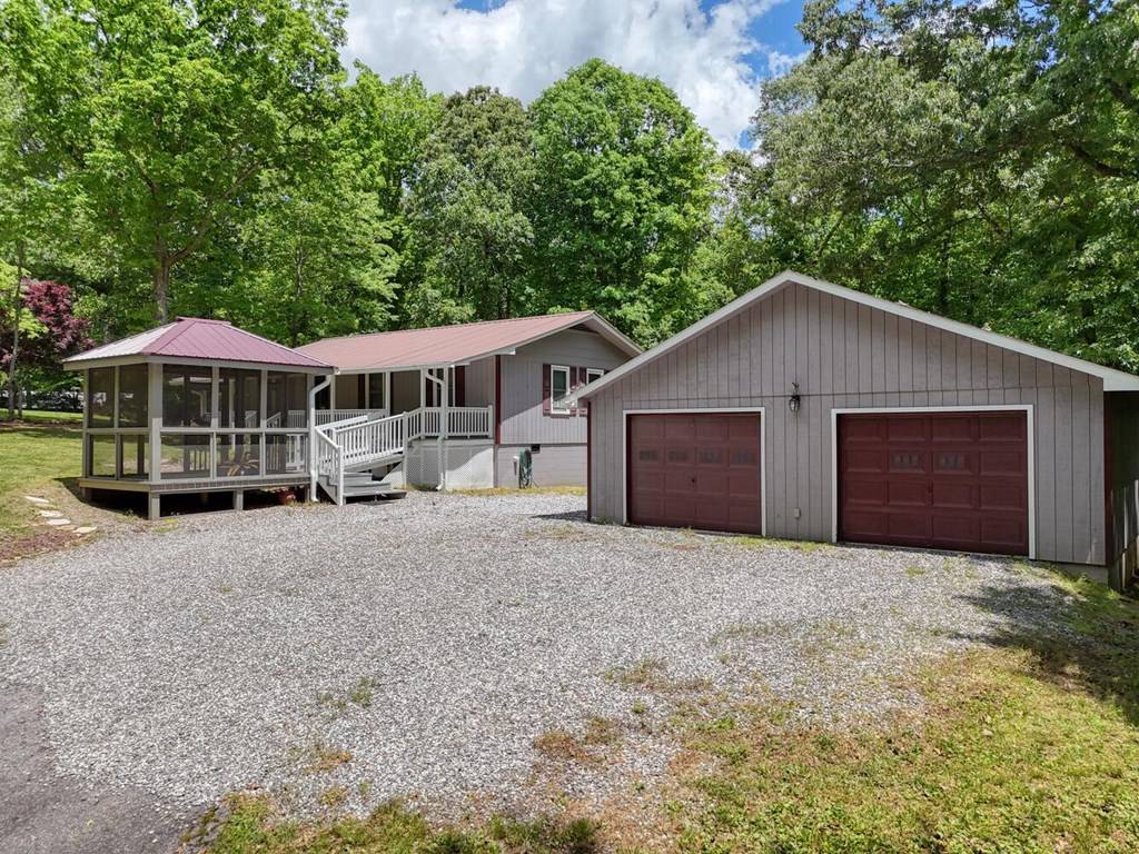 Blairsville, GA 30512,430 Sawmill Road