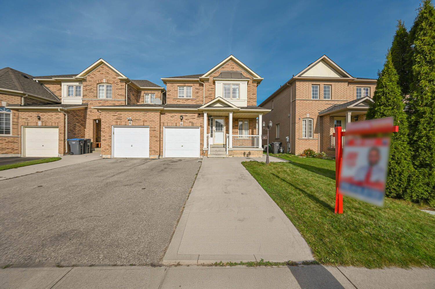 Brampton, ON L6R 2P2,6 Earth Star TRL