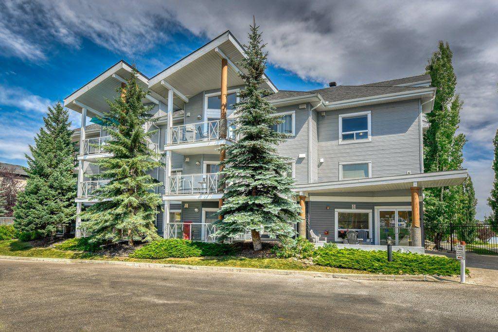 Chestermere, AB T1X 1W6,390 MARINA DR #201