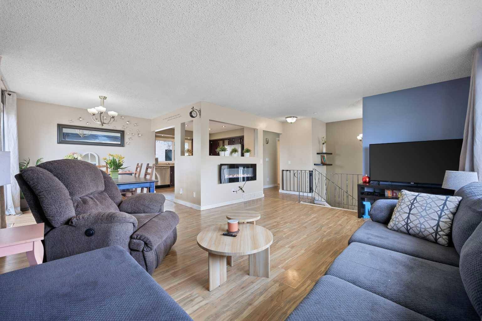 Calgary, AB T2K 5A1,491 78 AVE NE