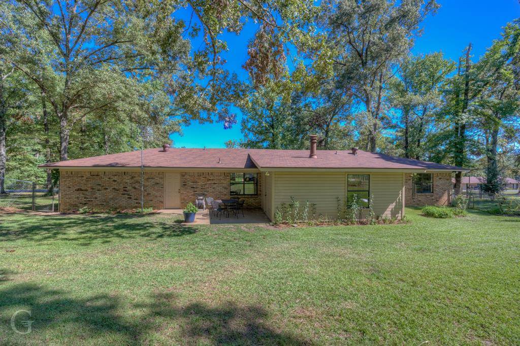 Benton, LA 71006,104 Cypress Lake Circle