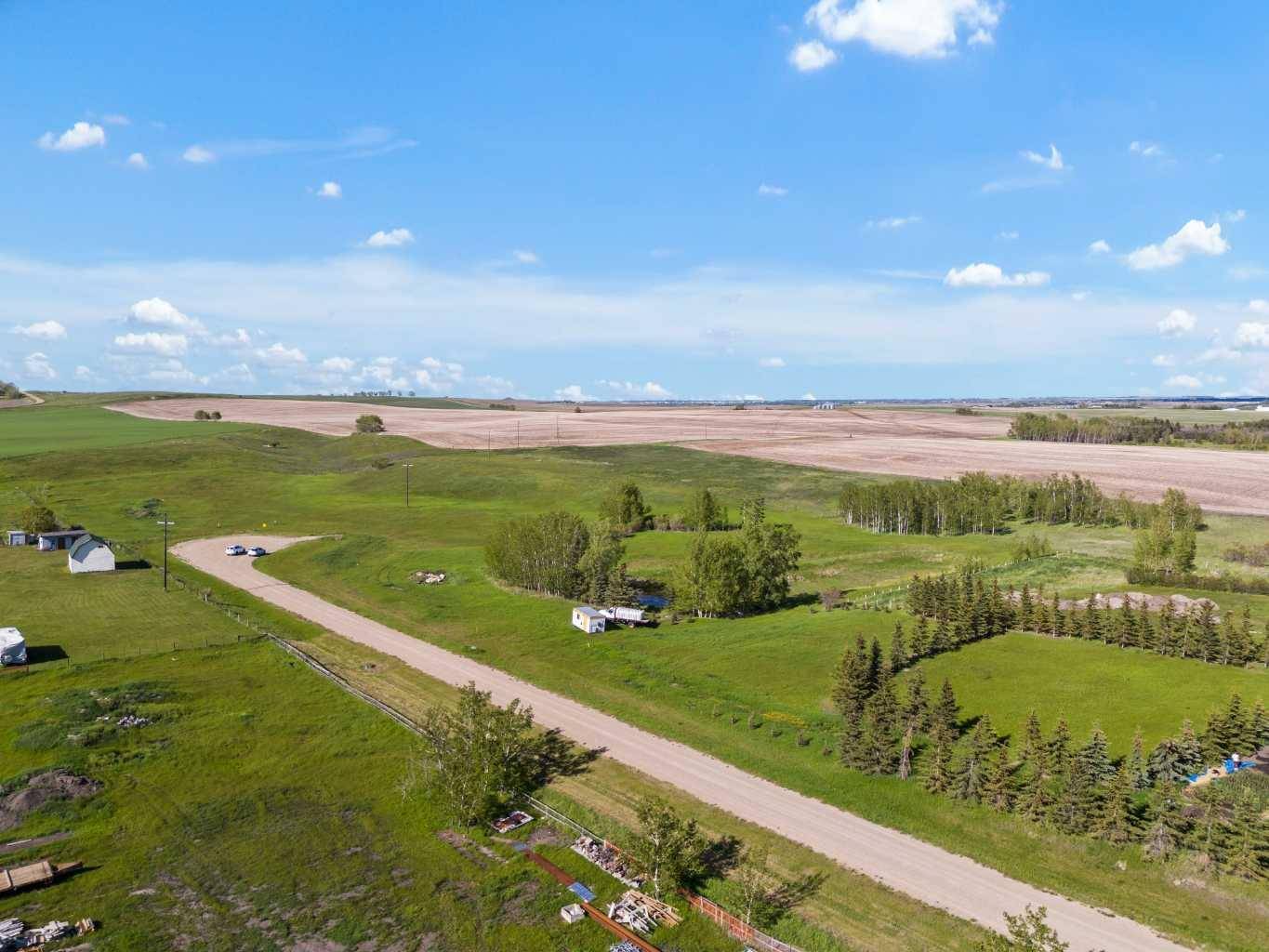 Rural Rocky View County, AB T4C 1A9,4 acres Mountain View HLS