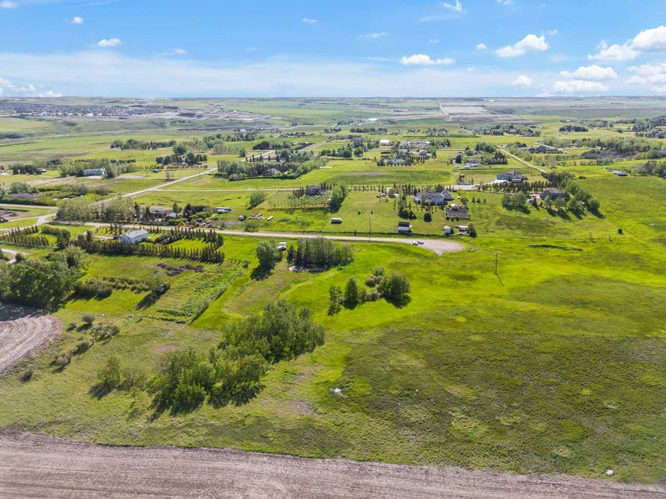 Rural Rocky View County, AB T4C 1A9,4 acres Mountain View HLS