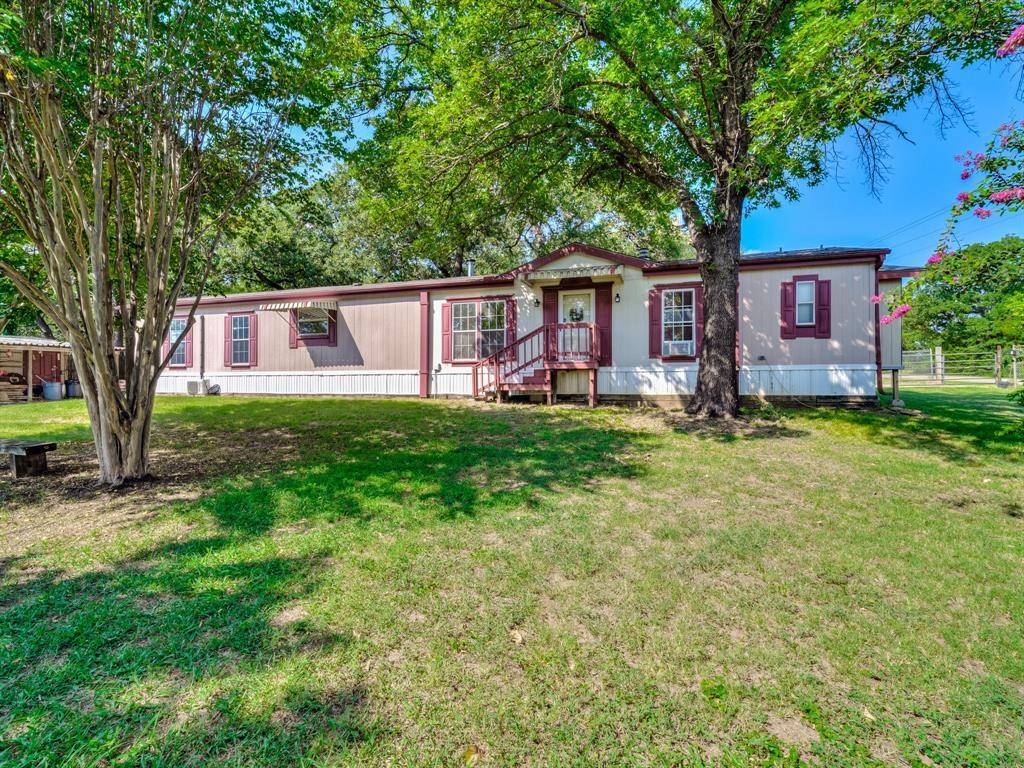 Burleson, TX 76028,900 Shaded Lane