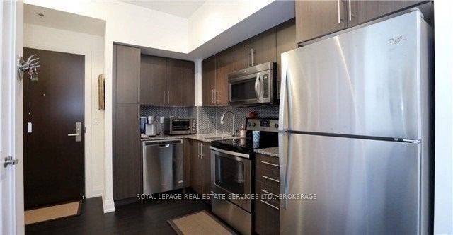 Oakville, ON L6K 3V5,65 Speers RD #226