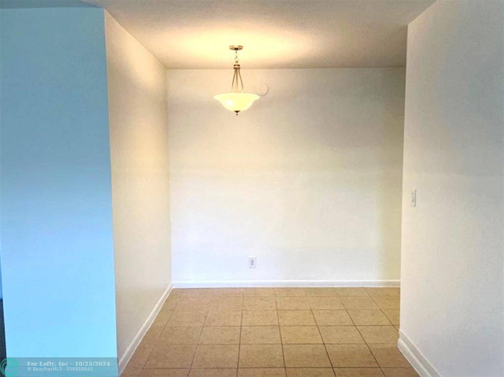 Wilton Manors, FL 33305,9 NE 19th Ct  #205C