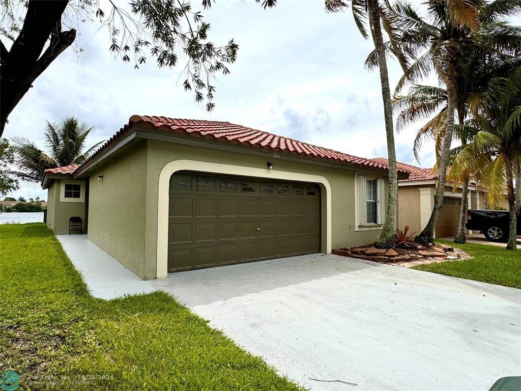 Pembroke Pines, FL 33029,711 NW 182nd Way