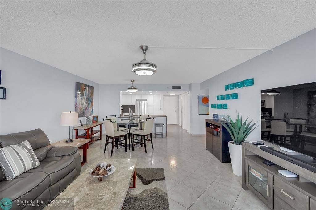 Fort Lauderdale, FL 33308,3900 Galt Ocean Dr  #114