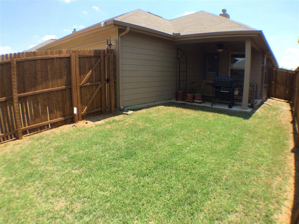 Aubrey, TX 76227,9105 Holliday Lane