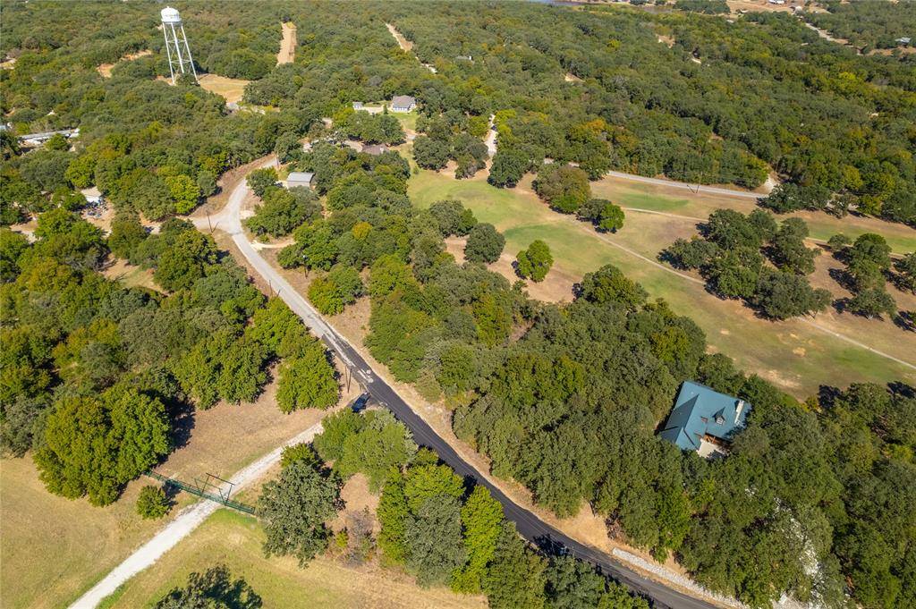 Nocona, TX 76255,320 RIVERCREST Drive