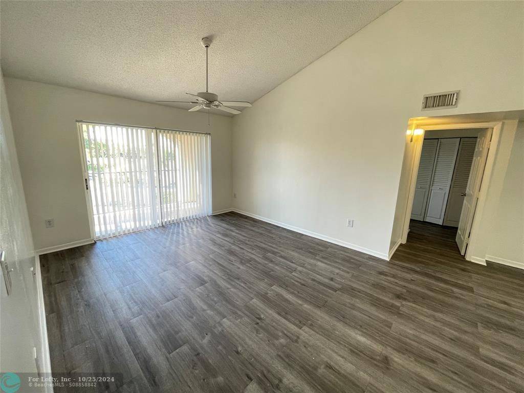 West Palm Beach, FL 33409,1749 Village Blvd  #304