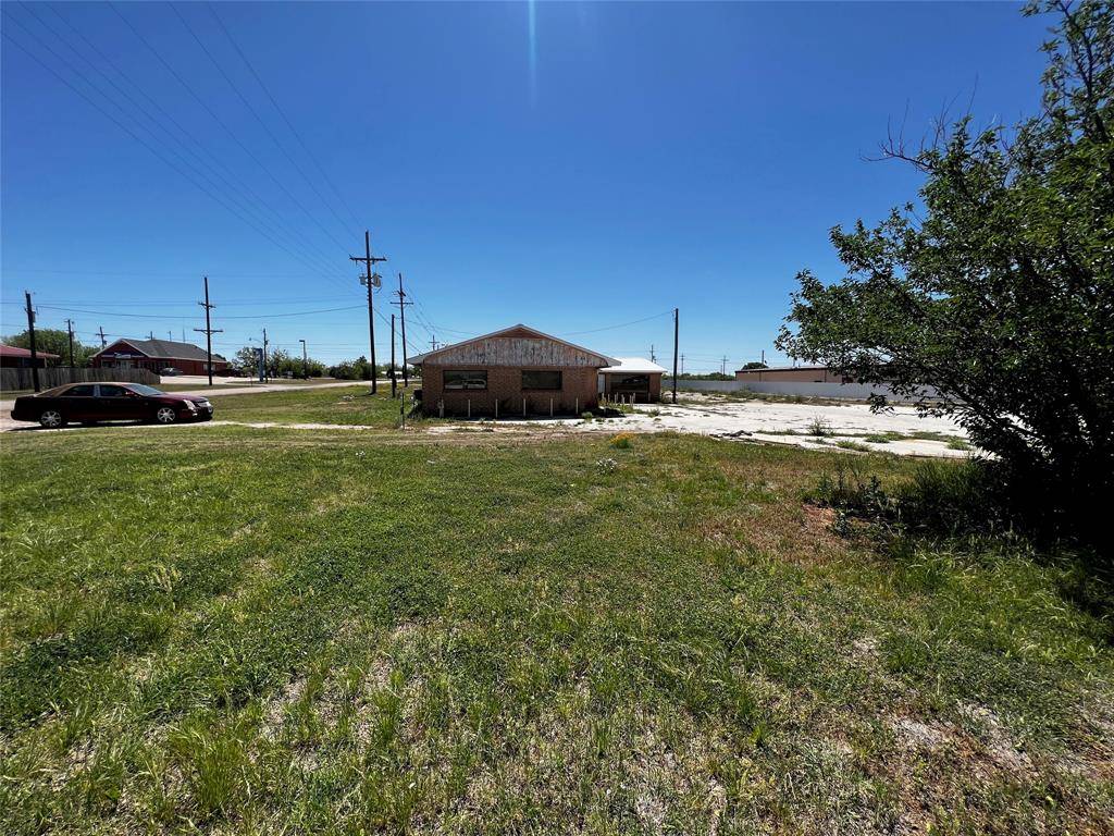 Tye, TX 79563,128 S Access Road