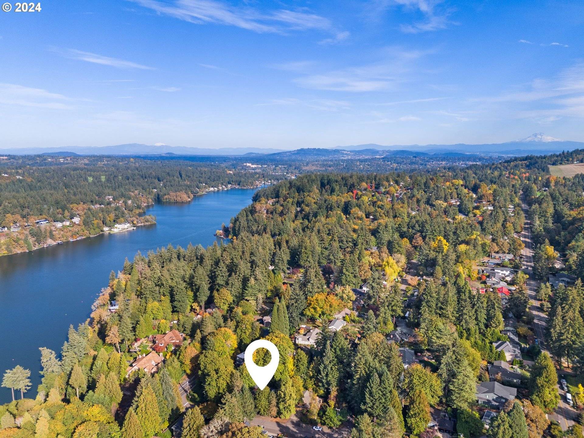 Lake Oswego, OR 97034,16878 CANYON DR