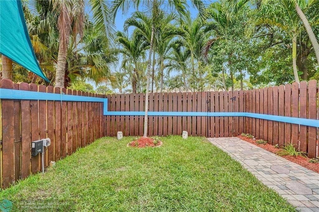 Fort Lauderdale, FL 33304,1348 HOLLY HEIGHTS  #14