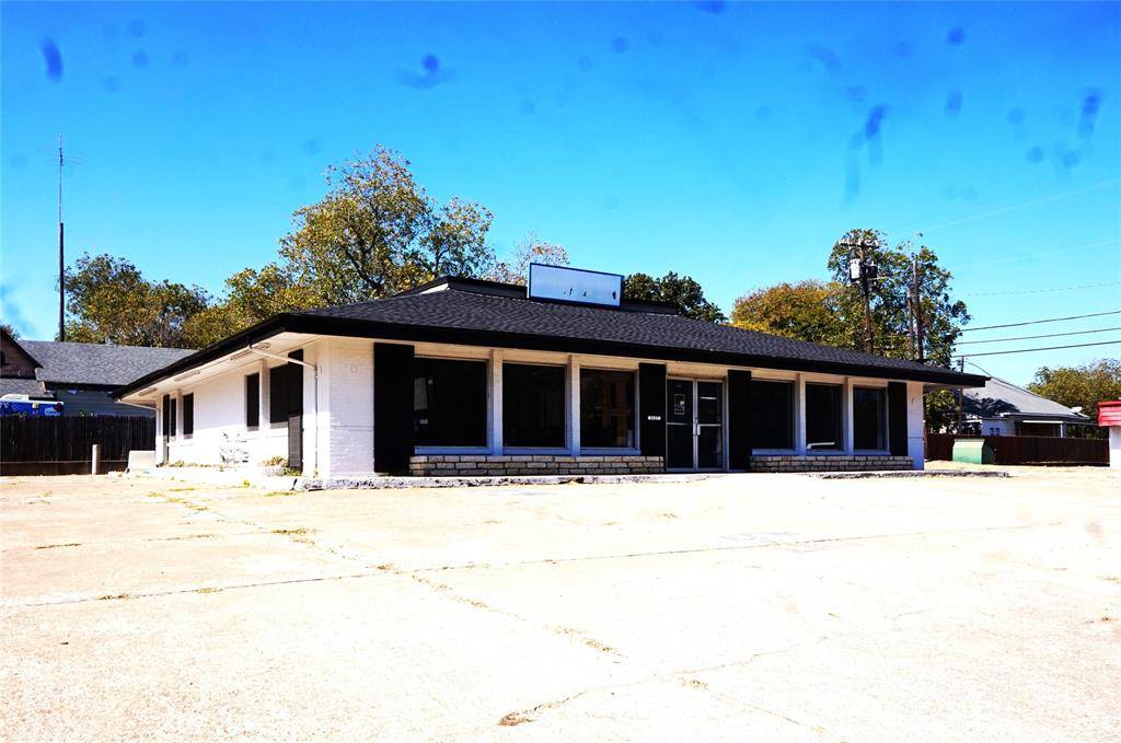 Denison, TX 75020,1127 S Austin Avenue