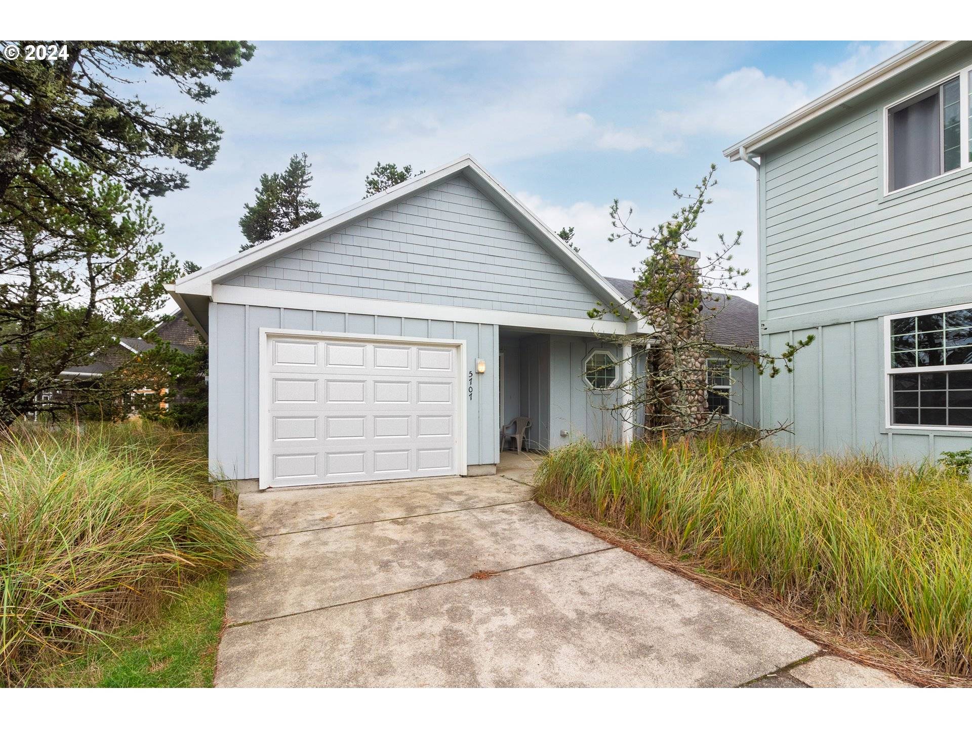 Pacific City, OR 97135,5707 FOUR SISTERS LN