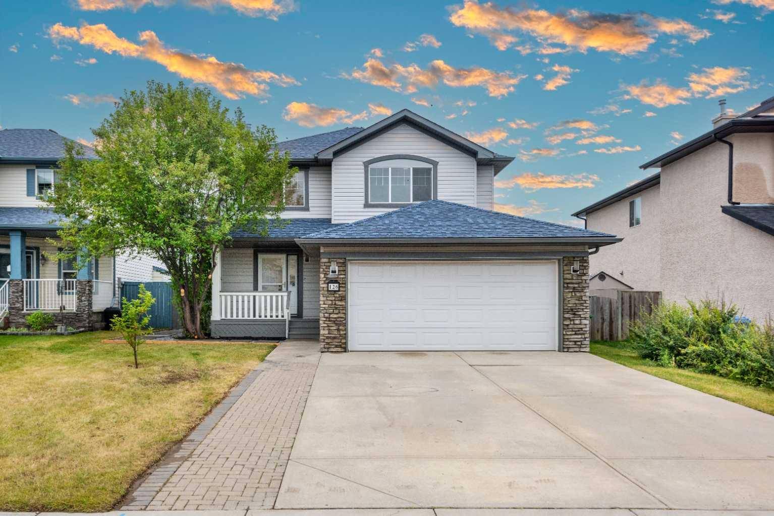 Chestermere, AB T1X 1M8,126 Oakmere PT