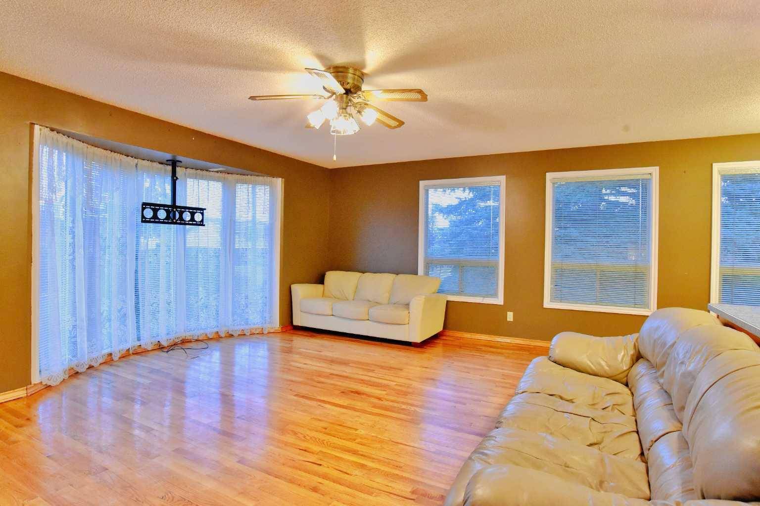 Calgary, AB T1Y2L3,103 Rundleridge PL NE