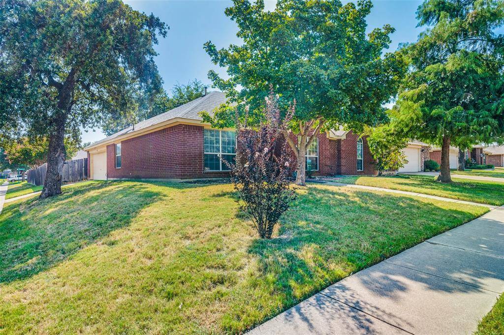 Burleson, TX 76028,528 Oakbrook Drive