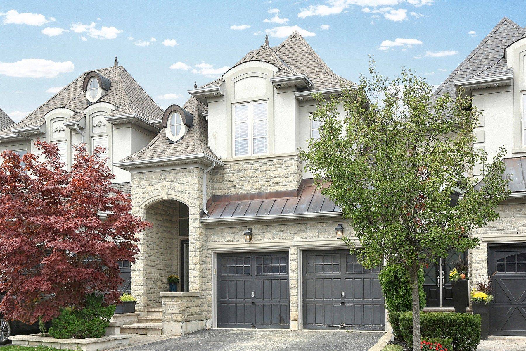 Oakville, ON L6M 0E8,2331 Wuthering Heights WAY