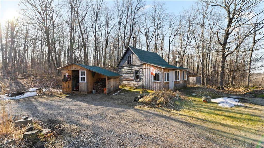 Central Frontenac, ON K0H 2B0,1245 CROW LAKE RD