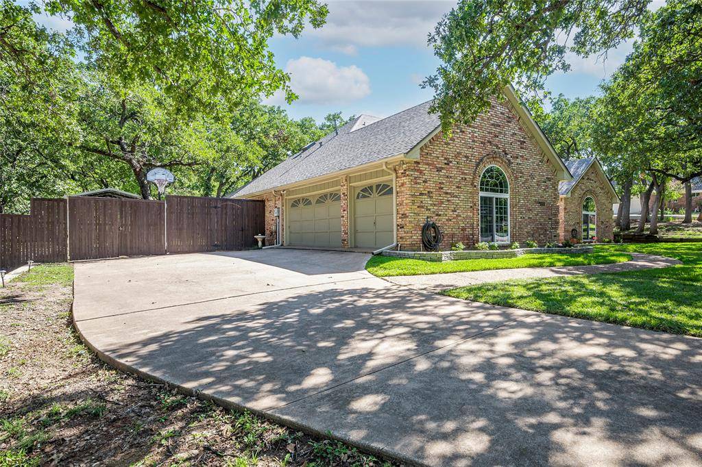 Argyle, TX 76226,185 Fawn Hollow Drive