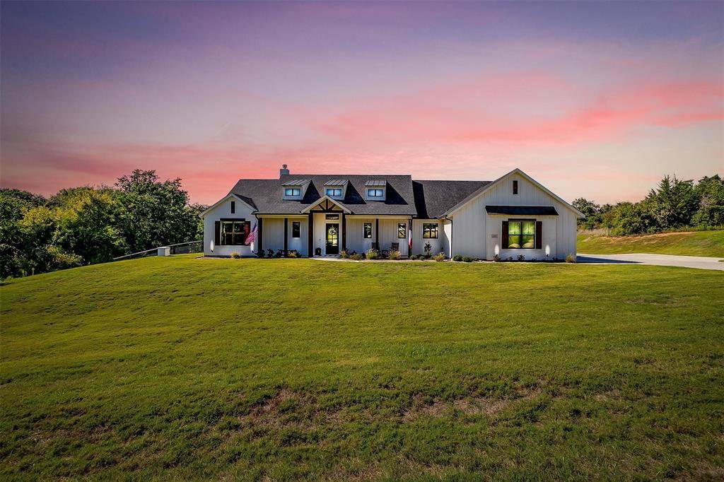 Azle, TX 76020,215 Deer Glade Court