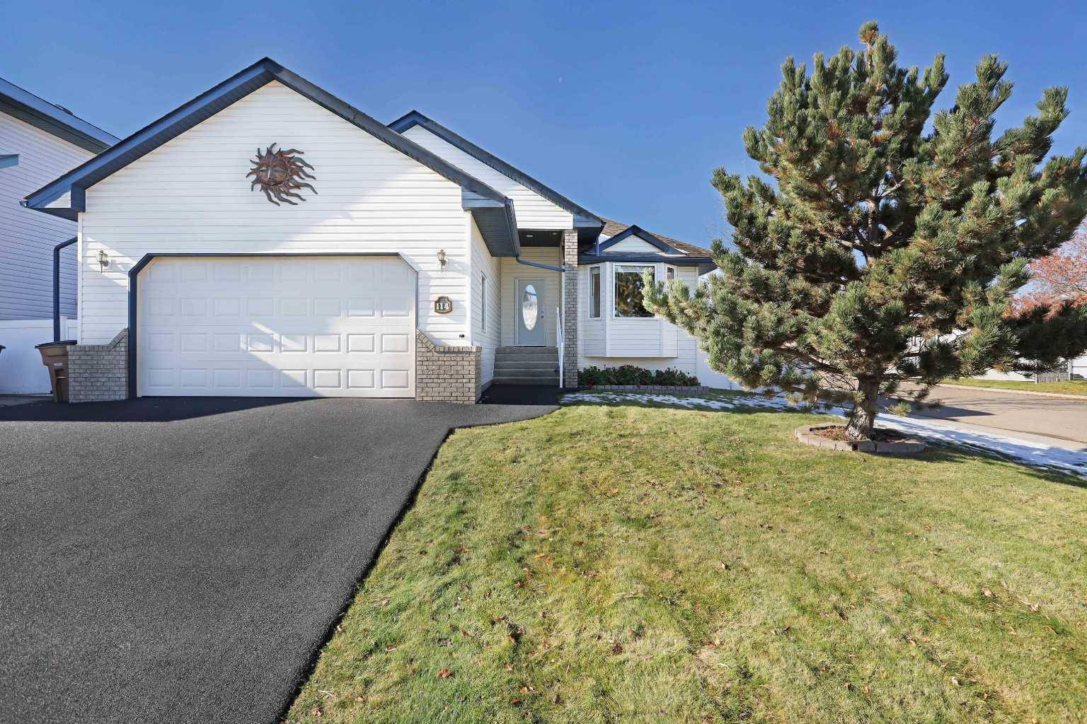 Brooks, AB T1R 1M4,114 Southshore DR E