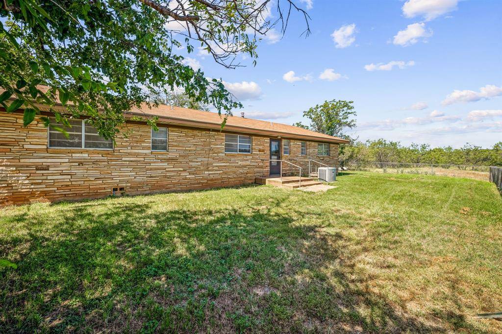 Santo, TX 76472,396 Palo Pinto Street