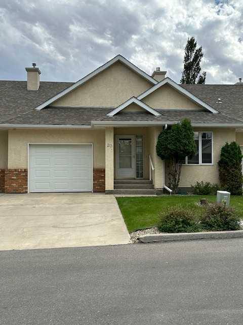 Lethbridge, AB T1J 4T7,565 Highlands BLVD W #20