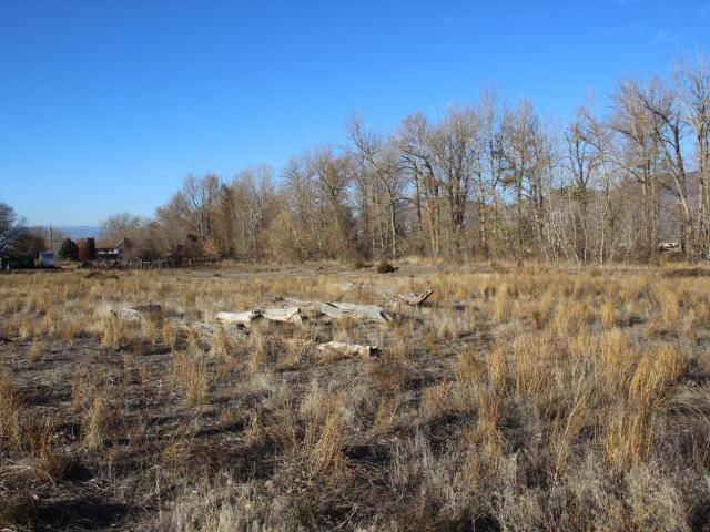 1207 SALISH ROAD, Kamloops, BC V2H 1K1