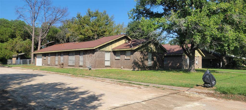 Cleburne, TX 76033,1014 Prairie Avenue