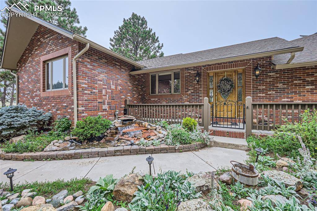 Colorado Springs, CO 80908,18140 Walker CT